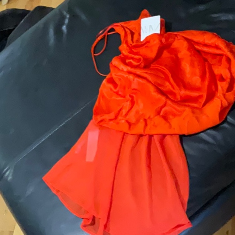 SHORT SATIN EFFECT DRESS
Zara - Picture 14 of 16